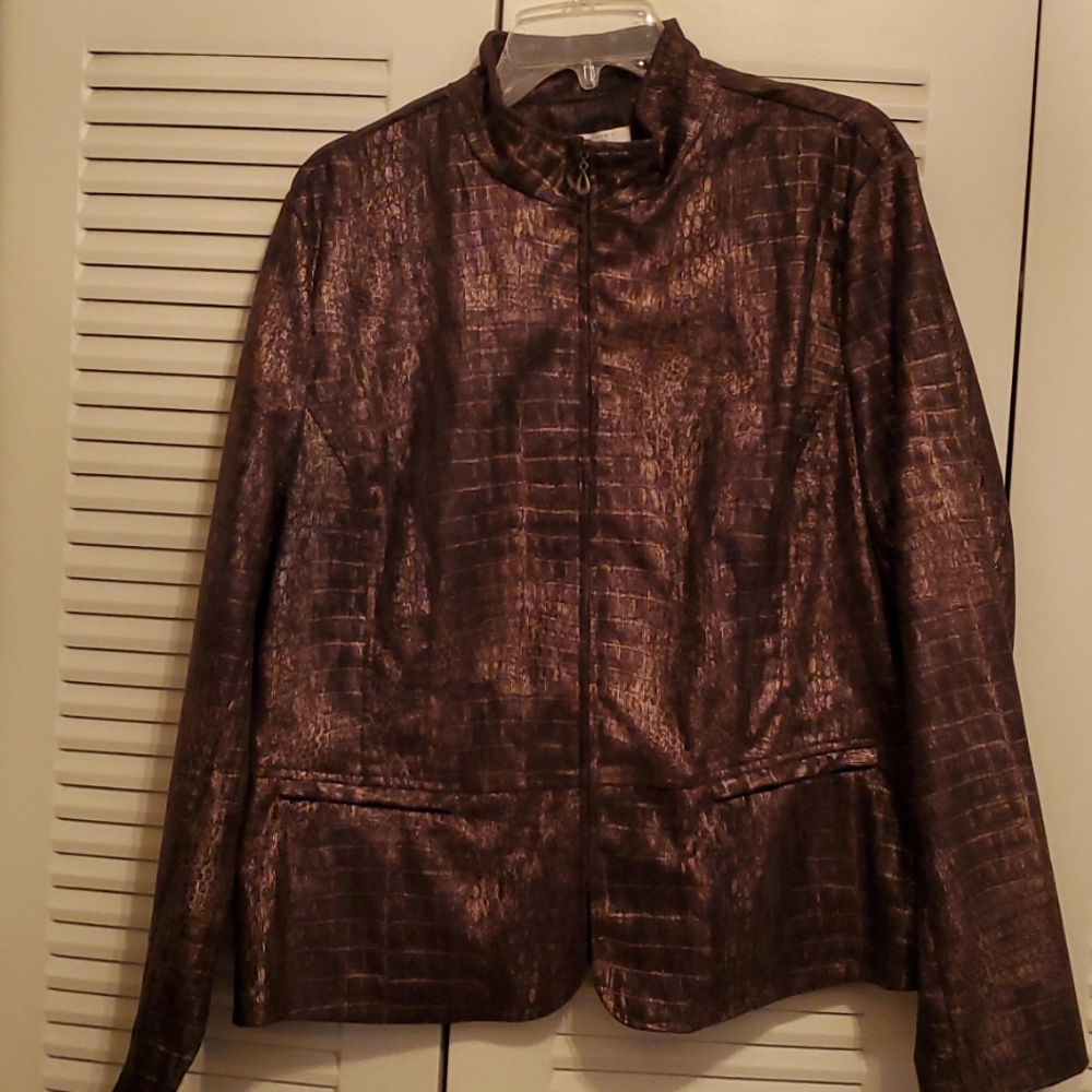 Like New Stylish Ladies Jacket, Great Buy!